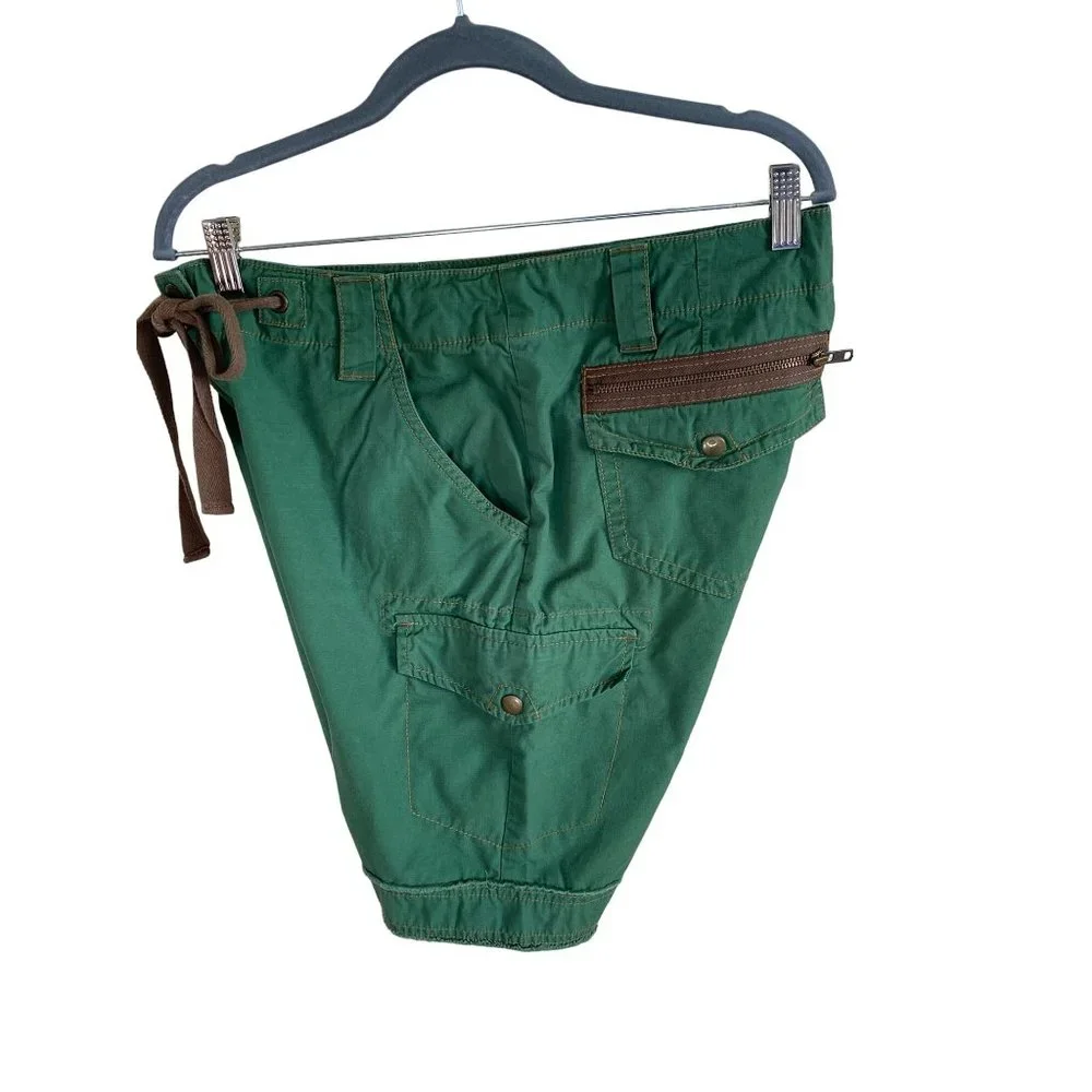 Cabi Women's 8 Green Cargo Bermuda Shorts 34x11” Style #342 - Picture 4 of 11